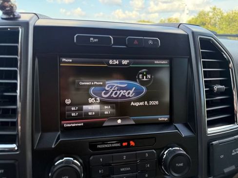 Used 2015 Ford F150 XLT w/ Equipment Group 302A Luxury RWD image 9