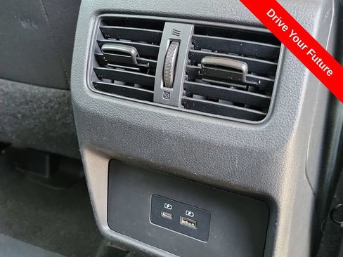 Used 2023 Nissan Rogue SV FWD image 22
