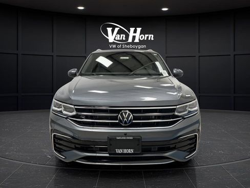 Used 2024 Volkswagen Tiguan SEL R-Line image 12