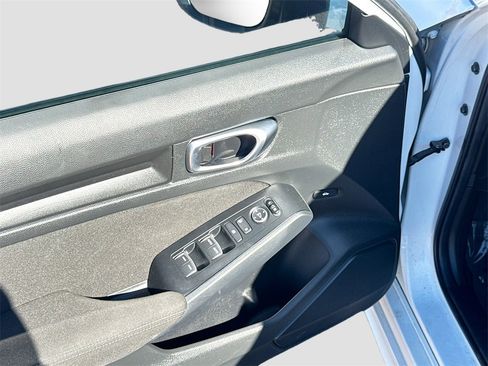 Used 2024 Honda Civic Sport image 17