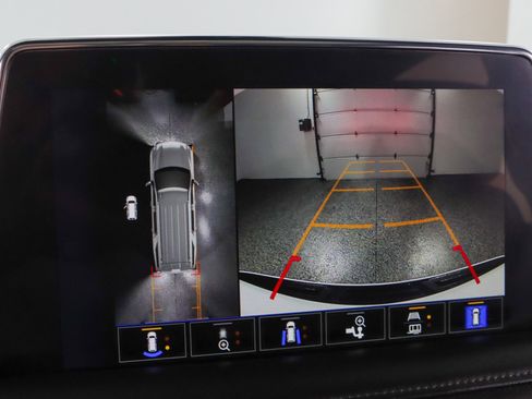 Used 2022 Chevrolet Tahoe Z71 w/ Z71 Off-Road Package image 20