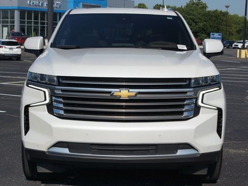 Used 2024 Chevrolet Tahoe High Country AWD/4WD image 27