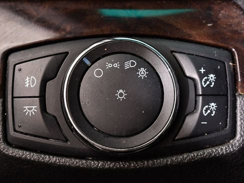 Used 2014 Ford Explorer Limited image 31