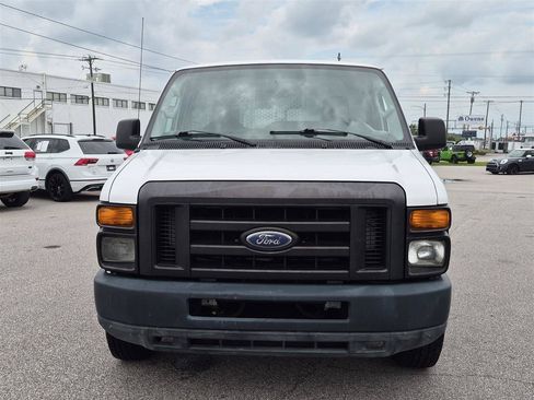 Used 2009 Ford E-350 and Econoline 350 Extended Super Duty RWD image 8