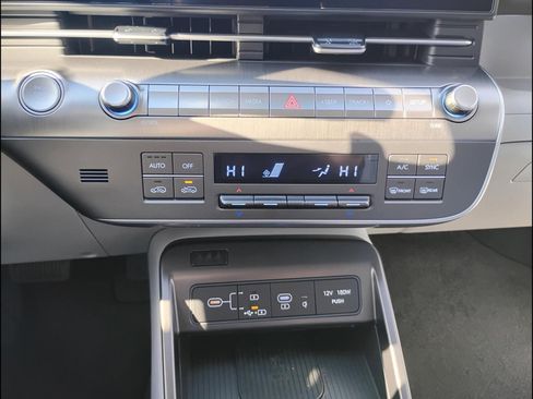 New 2026 Hyundai Kona Limited FWD image 30