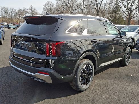New 2026 Kia Sorento S image 7