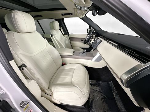 Certified 2024 Land Rover Range Rover SE AWD/4WD image 27