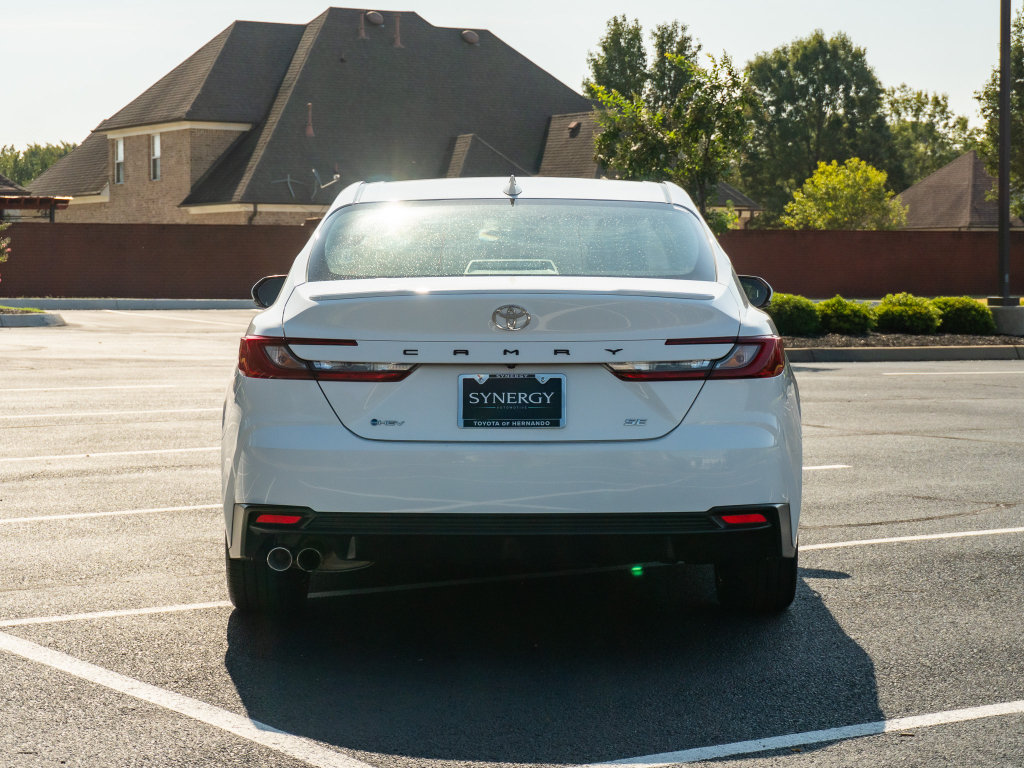 Used 2025 Toyota Camry SE FWD image 36