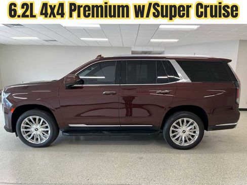 Used 2023 Cadillac Escalade Premium Luxury image 1