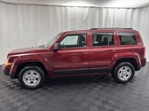 Used 2016 Jeep Patriot Sport w/ Power Value Group image 4