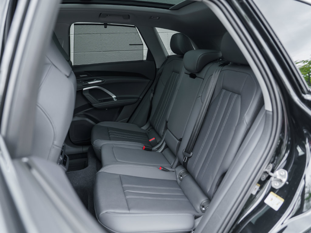 New 2026 Audi Q5 Premium Plus AWD/4WD image 9