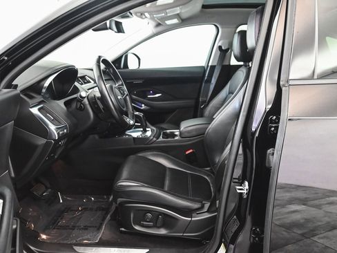 Used 2020 Jaguar E-PACE SE image 30