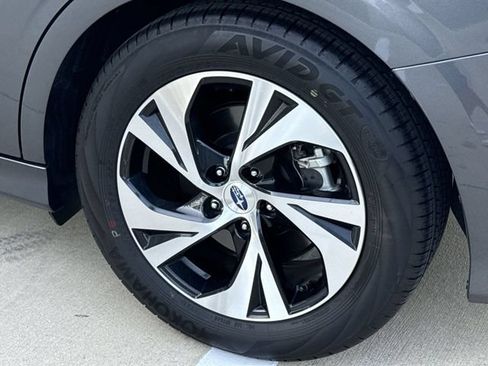 Used 2025 Subaru Legacy Premium AWD/4WD image 12