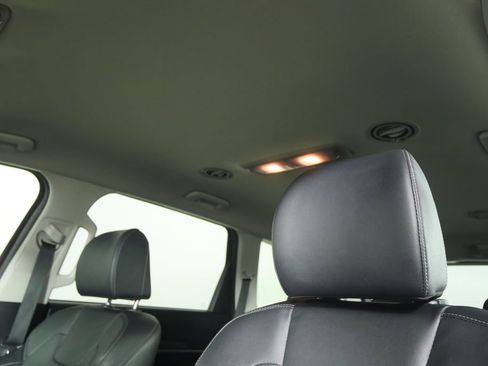 Used 2022 Kia Telluride LX image 12