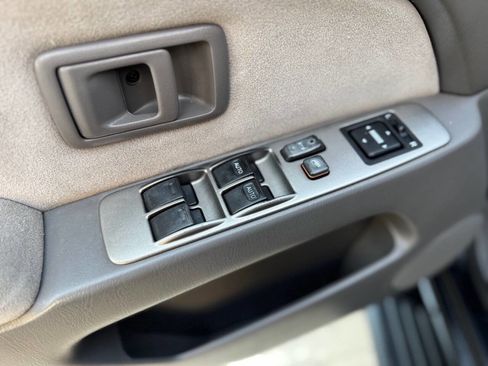 Used 2001 Toyota 4Runner SR5 image 21