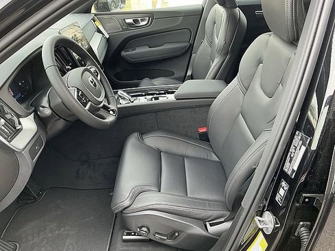 New 2026 Volvo XC60 B5 Ultra w/ Climate Package image 14