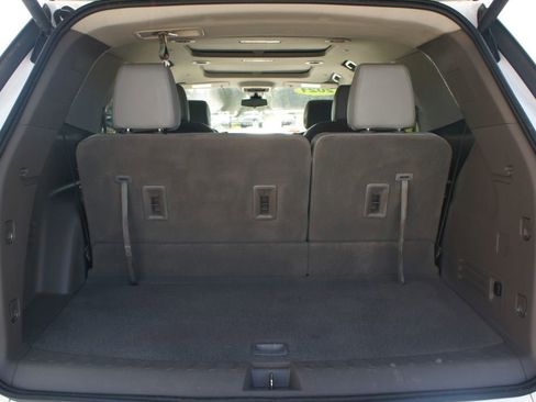 Used 2021 Chevrolet Traverse Premier image 22