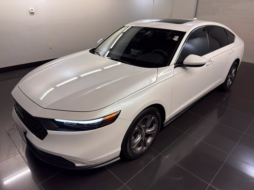 Used 2024 Honda Accord EX image 3