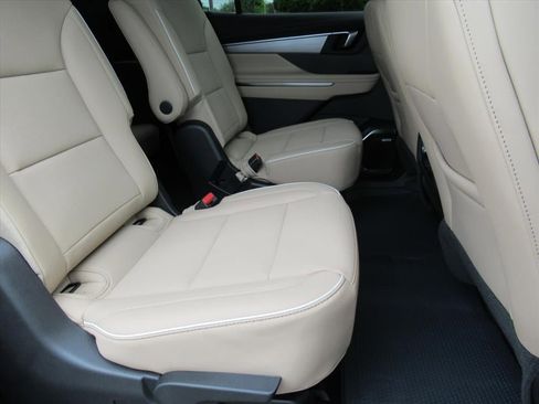 New 2026 Buick Enclave Preferred image 31