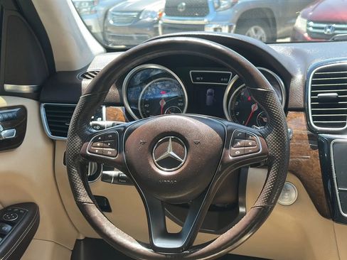 Used 2018 Mercedes-Benz GLE 350 4MATIC image 15