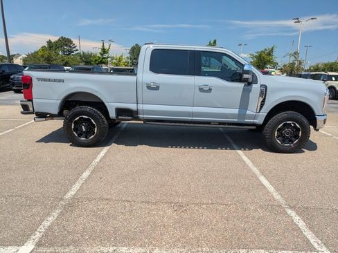 Used 2025 Ford F250 Lariat w/ Tremor Off-Road Package AWD/4WD image 4