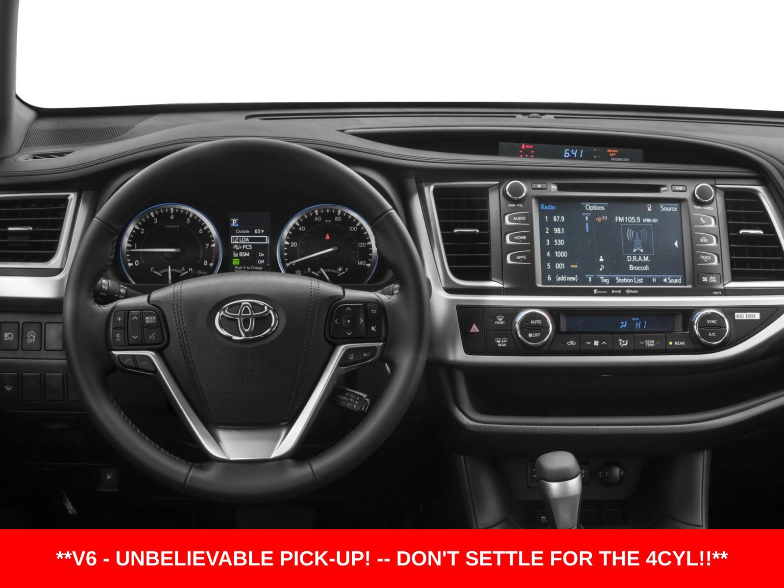 Used 2018 Toyota Highlander XLE w/ Carpet Mat Package (TMS) AWD/4WD image 6