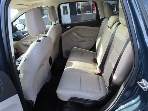 Used 2019 Ford Escape SEL image 35