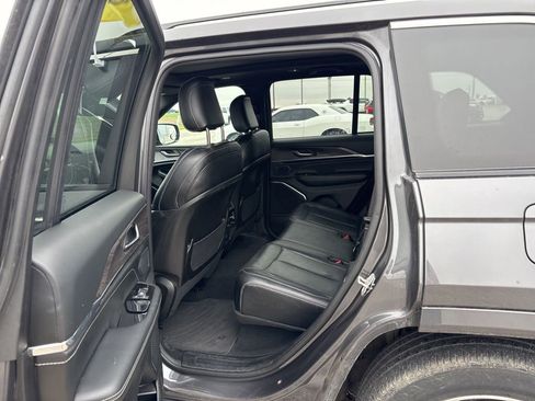 Used 2023 Jeep Grand Cherokee Overland image 24