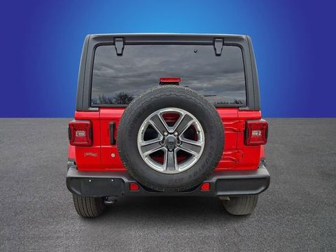 Used 2018 Jeep Wrangler Unlimited Sahara image 6