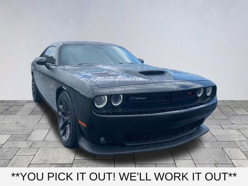 Used 2022 Dodge Challenger R/T Scat Pack RWD image 1