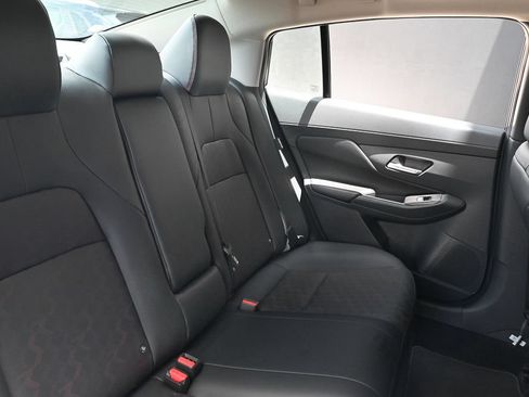 Used 2026 Nissan Sentra SR w/ SR Premium Package FWD image 13