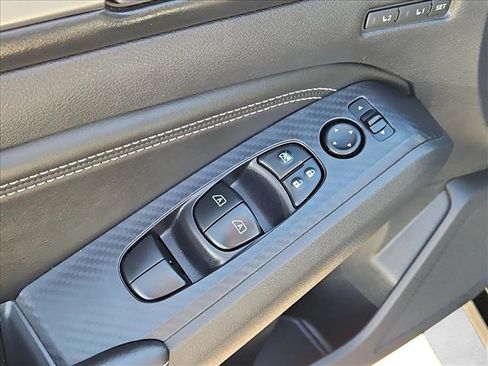 Used 2019 Nissan Altima 2.5 Platinum image 11