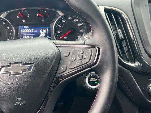 Used 2023 Chevrolet Equinox RS image 27