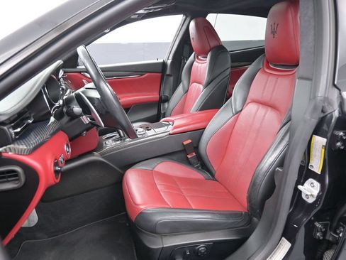 Used 2020 Maserati Quattroporte S GranSport Q4 AWD/4WD image 5