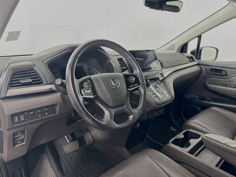 Used 2019 Honda Odyssey Touring image 11