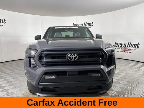 Used 2025 Toyota Tacoma SR5 AWD/4WD image 3