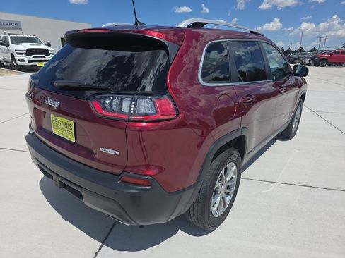 Used 2019 Jeep Cherokee Latitude Plus w/ Comfort/Convenience Group AWD/4WD image 5