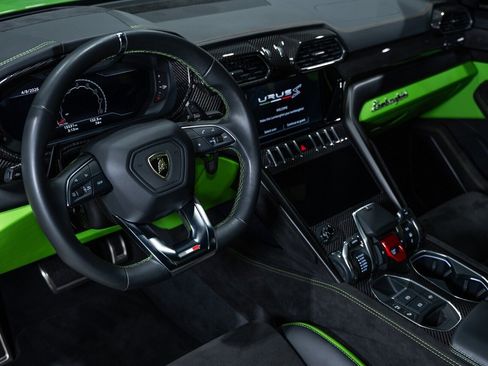 Used 2023 Lamborghini Urus S image 51