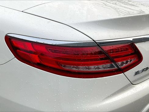 Used 2017 Mercedes-Benz S 550 Cabriolet w/ Sport Package image 19