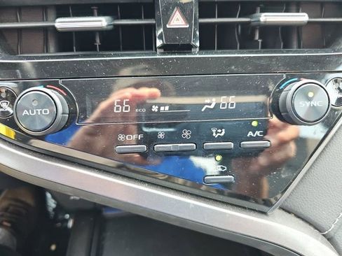 Used 2024 Toyota Camry SE FWD image 43