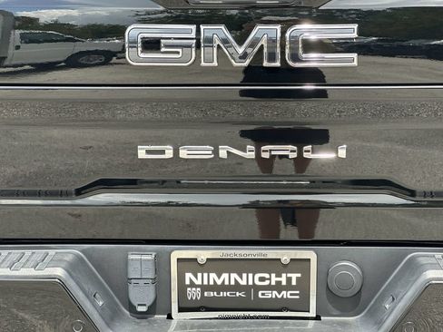 Certified 2024 GMC Sierra 2500 Denali Ultimate AWD/4WD image 32