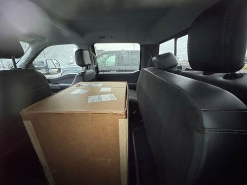 Used 2023 Ford F150 Lariat w/ Trailer Tow Package image 6