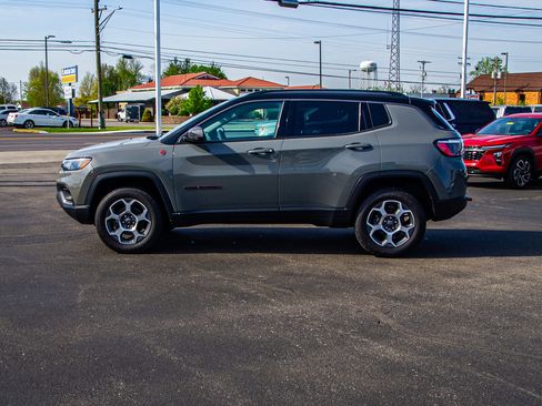 Used 2022 Jeep Compass Trailhawk w/ Sun and Sound Group image 4