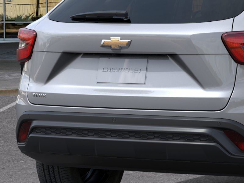 New 2026 Chevrolet Trax LS w/ Driver Confidence Package FWD image 15