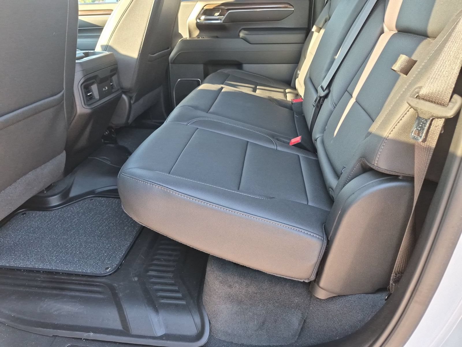 Used 2024 Chevrolet Silverado 3500 LT w/ All Star Edition AWD/4WD image 18