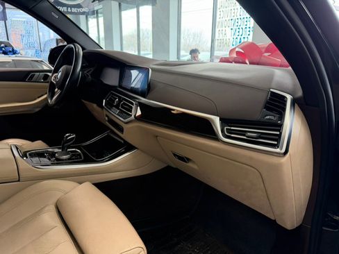 Used 2019 BMW X5 xDrive40i w/ M Sport Package image 33