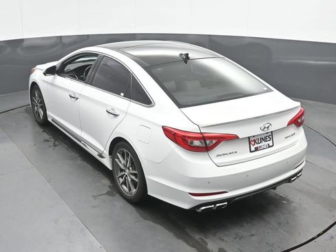 Used 2015 Hyundai Sonata Sport 2.0T w/ Option Group 07 FWD image 31