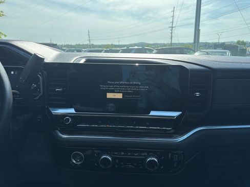 Used 2022 GMC Sierra 1500 Elevation image 25