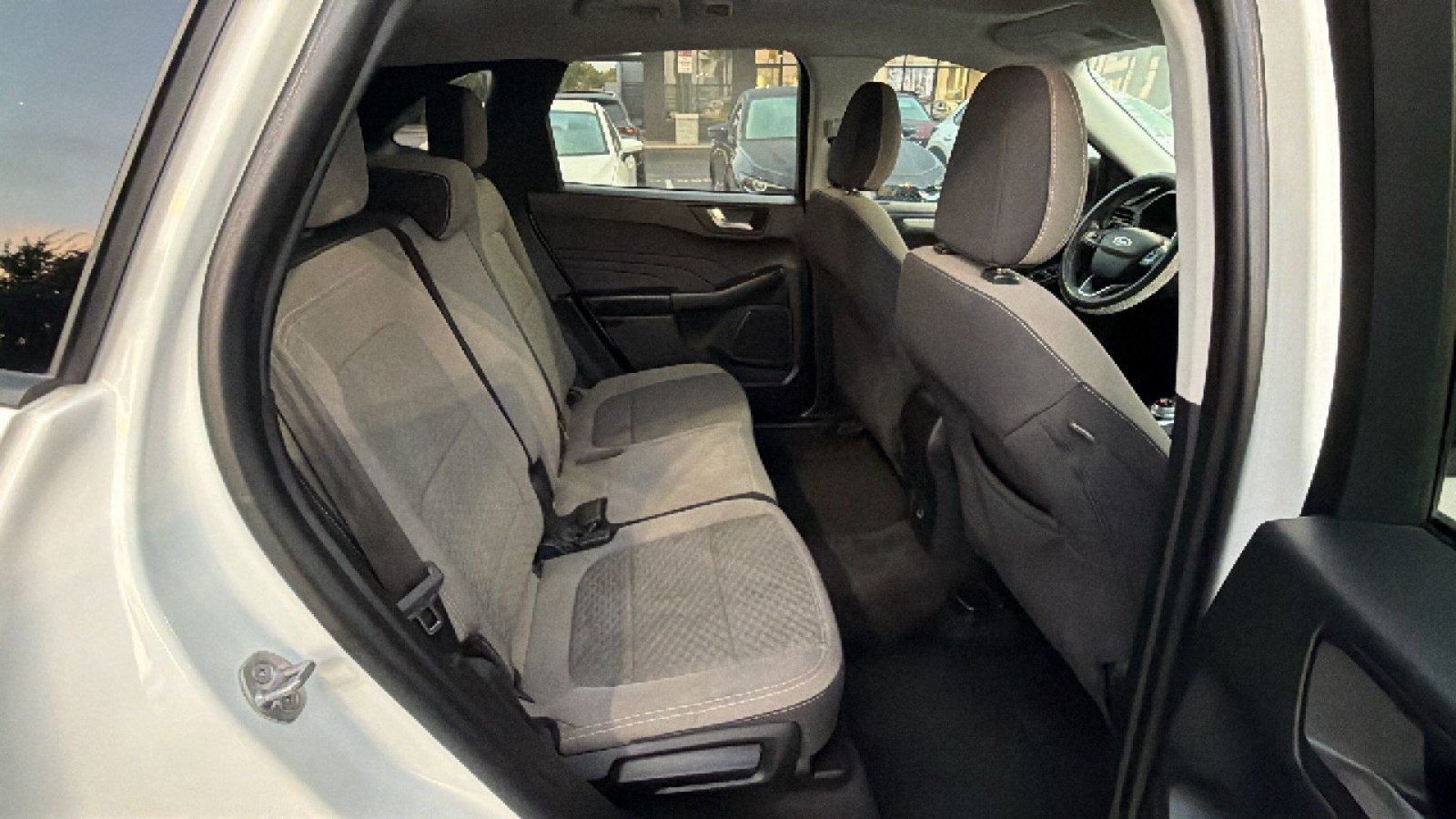 Used 2021 Ford Escape SE w/ SE Sport Appearance Package FWD image 28