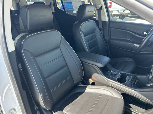 Used 2023 GMC Acadia Denali image 29